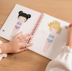 Little Dutch Speelgoed Vanaf 3 Jaar|Creatief Speelgoed^Aankleed- en stickerboek Rosa & Friends