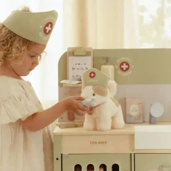 Little Dutch Rollenspel|Houten Speelgoed^Houten dierenartspraktijk – Groen