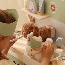 Little Dutch Rollenspel|Houten Speelgoed^Houten dierenartspraktijk – Groen