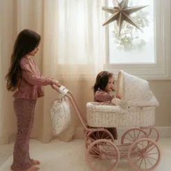 Little Dutch Poppen|Rollenspel^Poppenwagen - Essentials - Soft Flowers