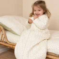 Little Dutch Slaapzakken^Slaapzak winter 70 cm - Groen - Maat 70 cm - Essentials - Blueberry Leaves