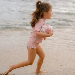 Little Dutch Zwemkleding|Meisjes Kleding^Zwemshirt korte mouw - Lichtroze - Sunny Flowers