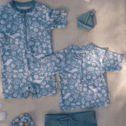 Little Dutch Zwemkleding|Jongens Kleding^Zwemshirt korte mouw - Lichtblauw - Sea Life